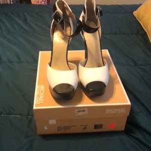 Michael Kors black/white wedge heels